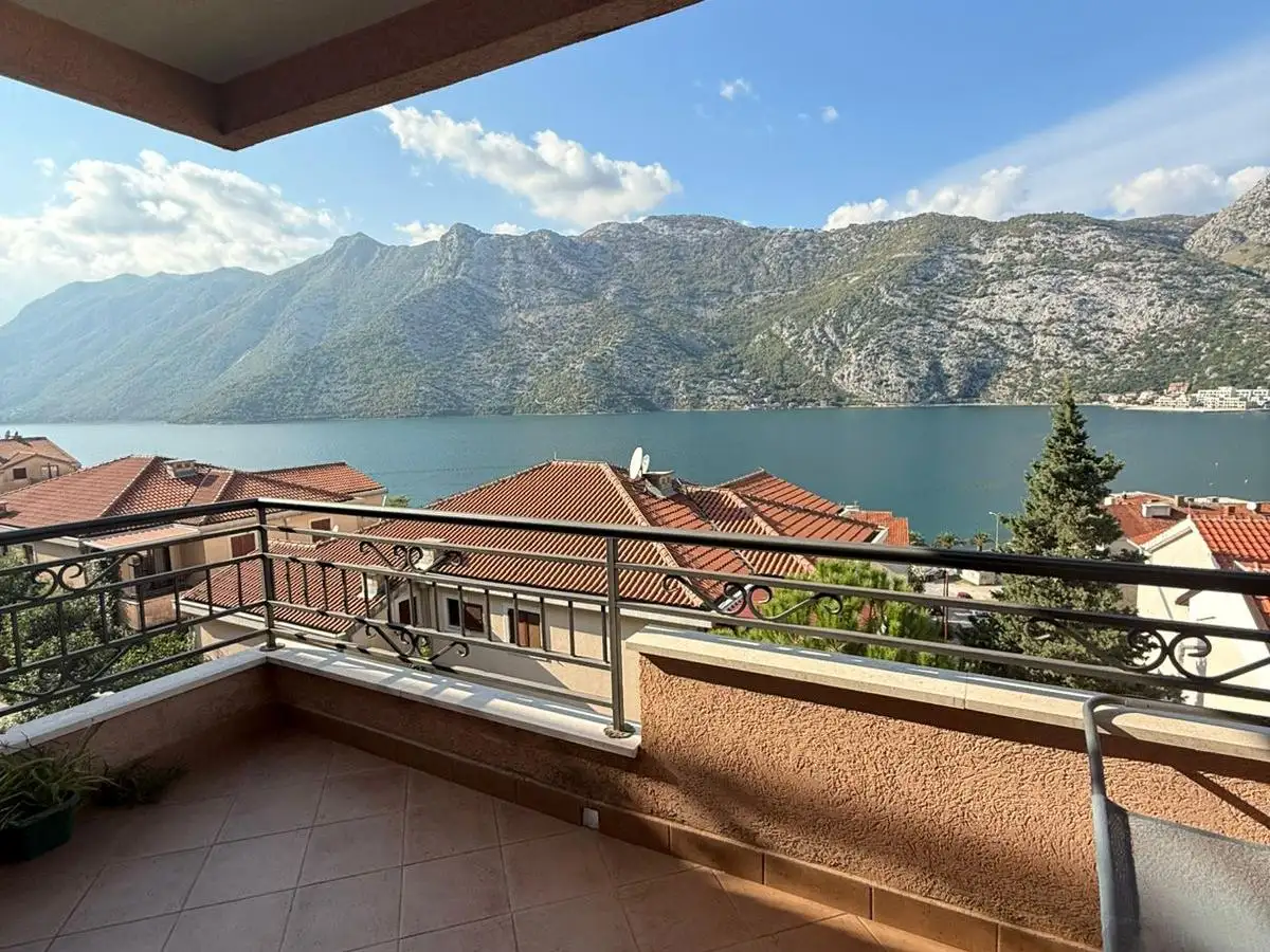 Квартира 72м² в Черногории, Рисан. Стоимостью 180000€ аренда фото-1