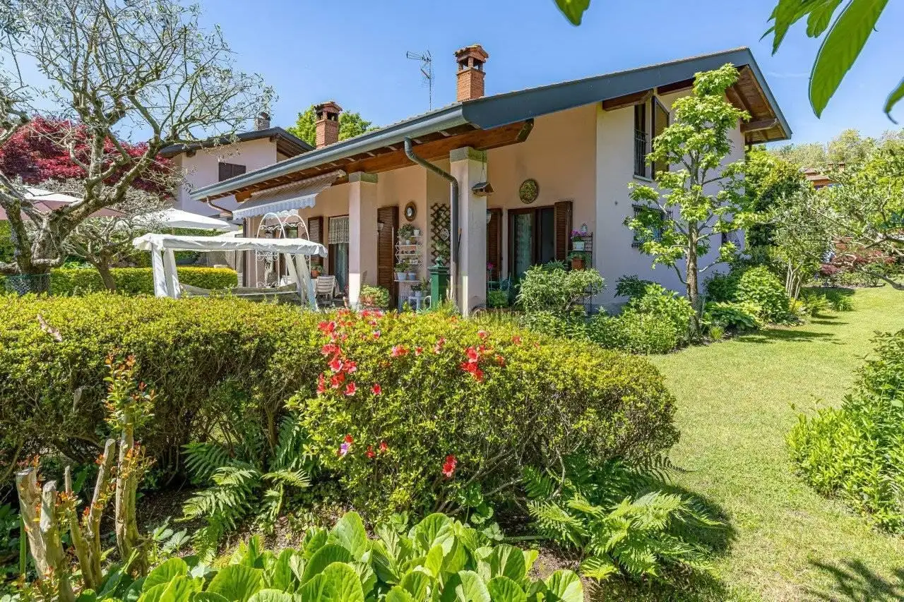Коттедж 450м² в Италии, Комо. Стоимостью 870000€ аренда фото-2