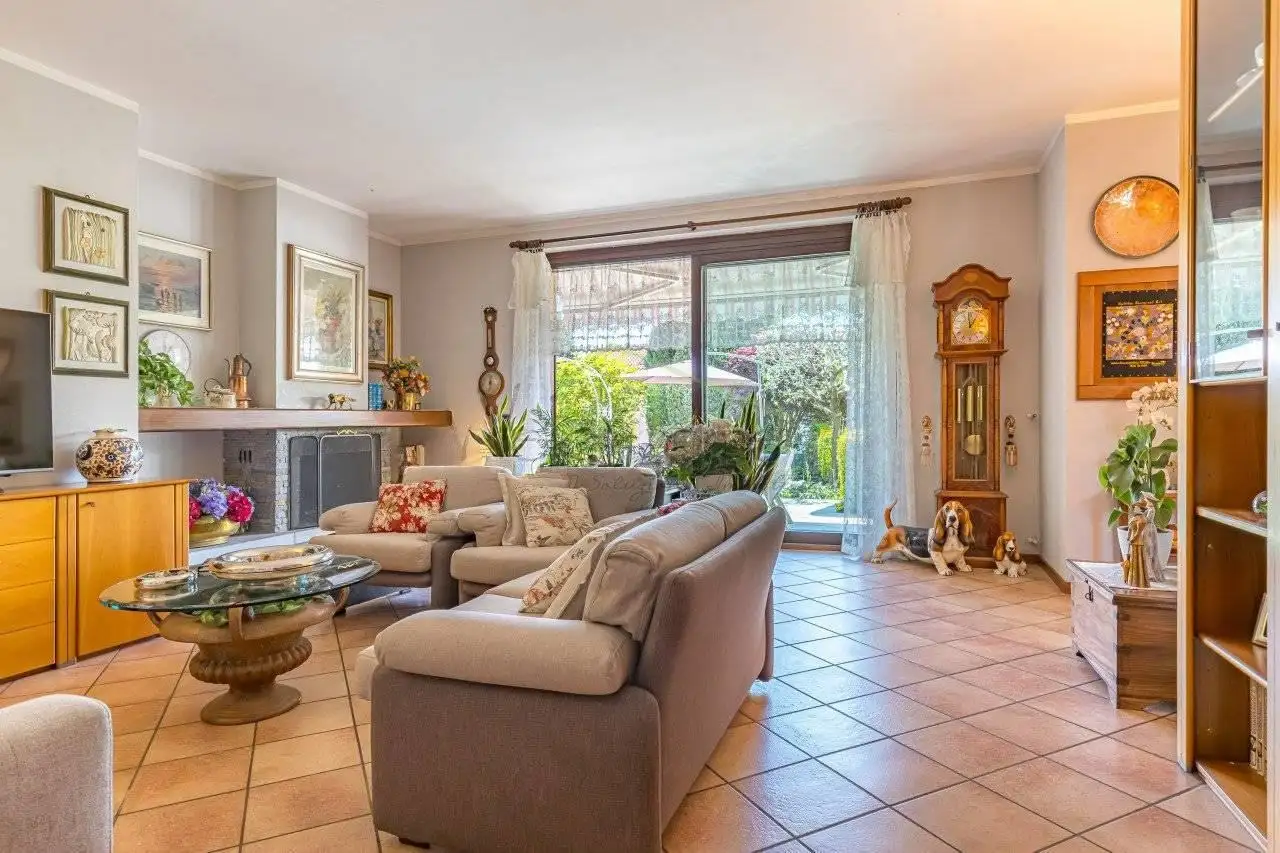 Коттедж 450м² в Италии, Комо. Стоимостью 870000€ аренда фото-8