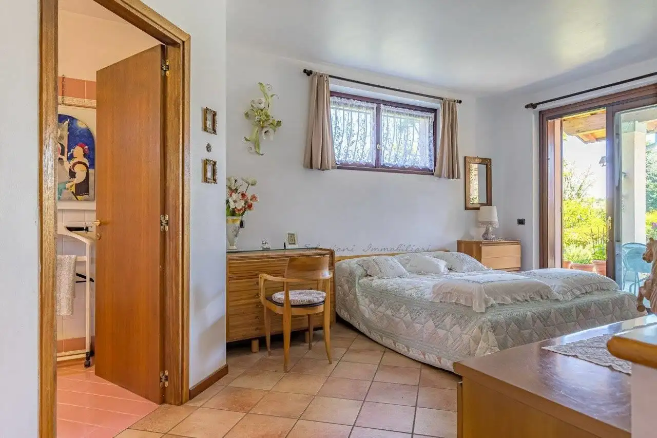 Коттедж 450м² в Италии, Комо. Стоимостью 870000€ аренда фото-11