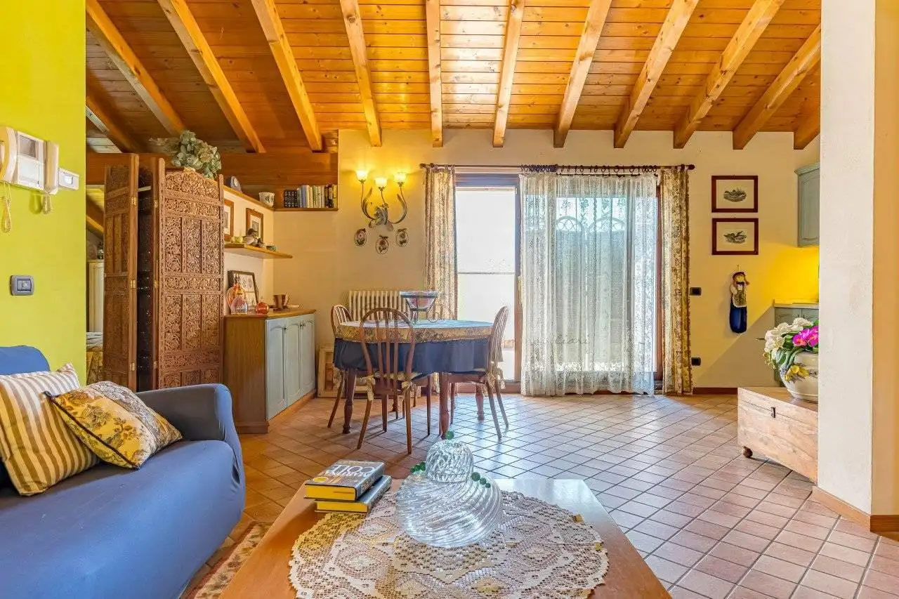 Коттедж 450м² в Италии, Комо. Стоимостью 870000€ аренда фото-14