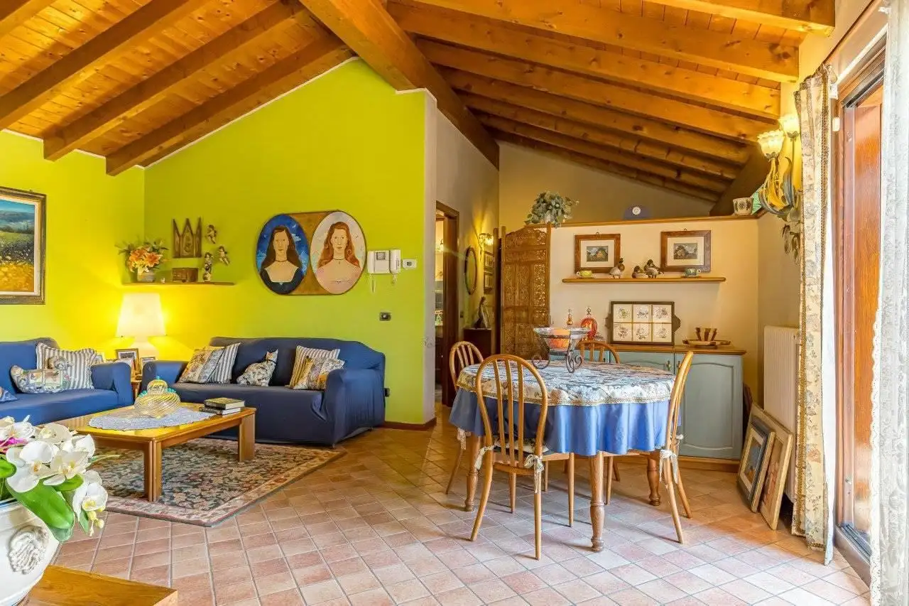 Коттедж 450м² в Италии, Комо. Стоимостью 870000€ аренда фото-16