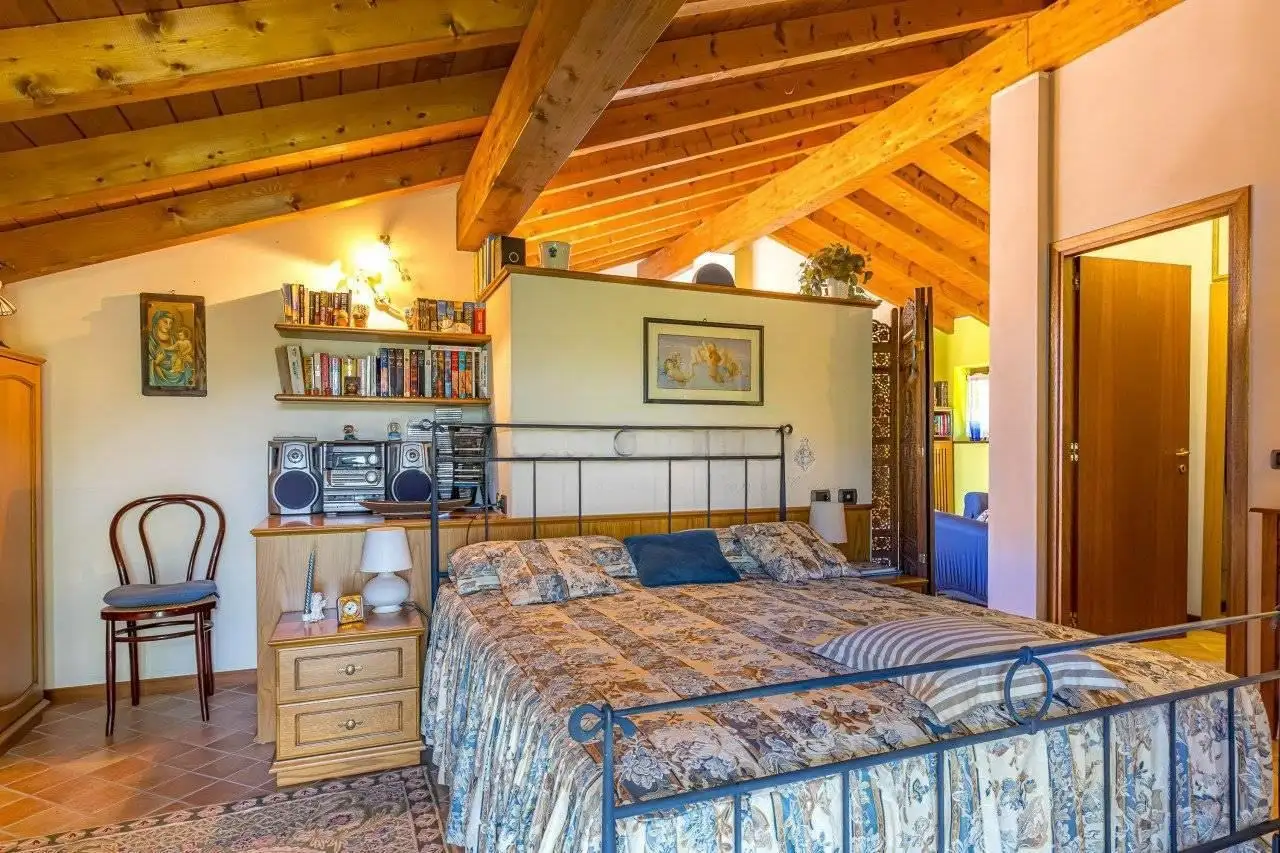 Коттедж 450м² в Италии, Комо. Стоимостью 870000€ аренда фото-17