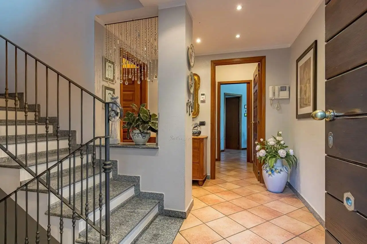 Коттедж 450м² в Италии, Комо. Стоимостью 870000€ аренда фото-19