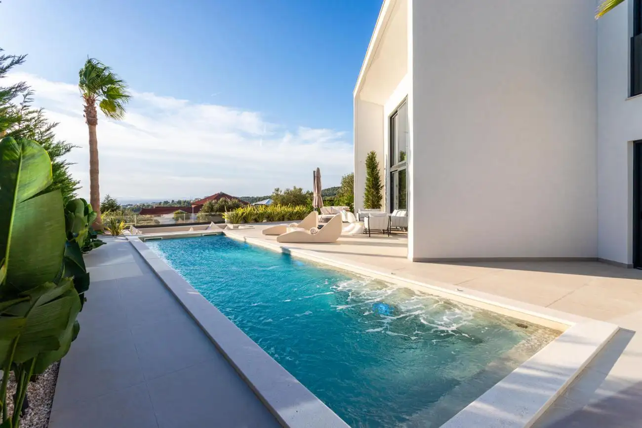 Вилла 310м² в Хорватии, Примоштен. Стоимостью 2000000€ аренда фото-3