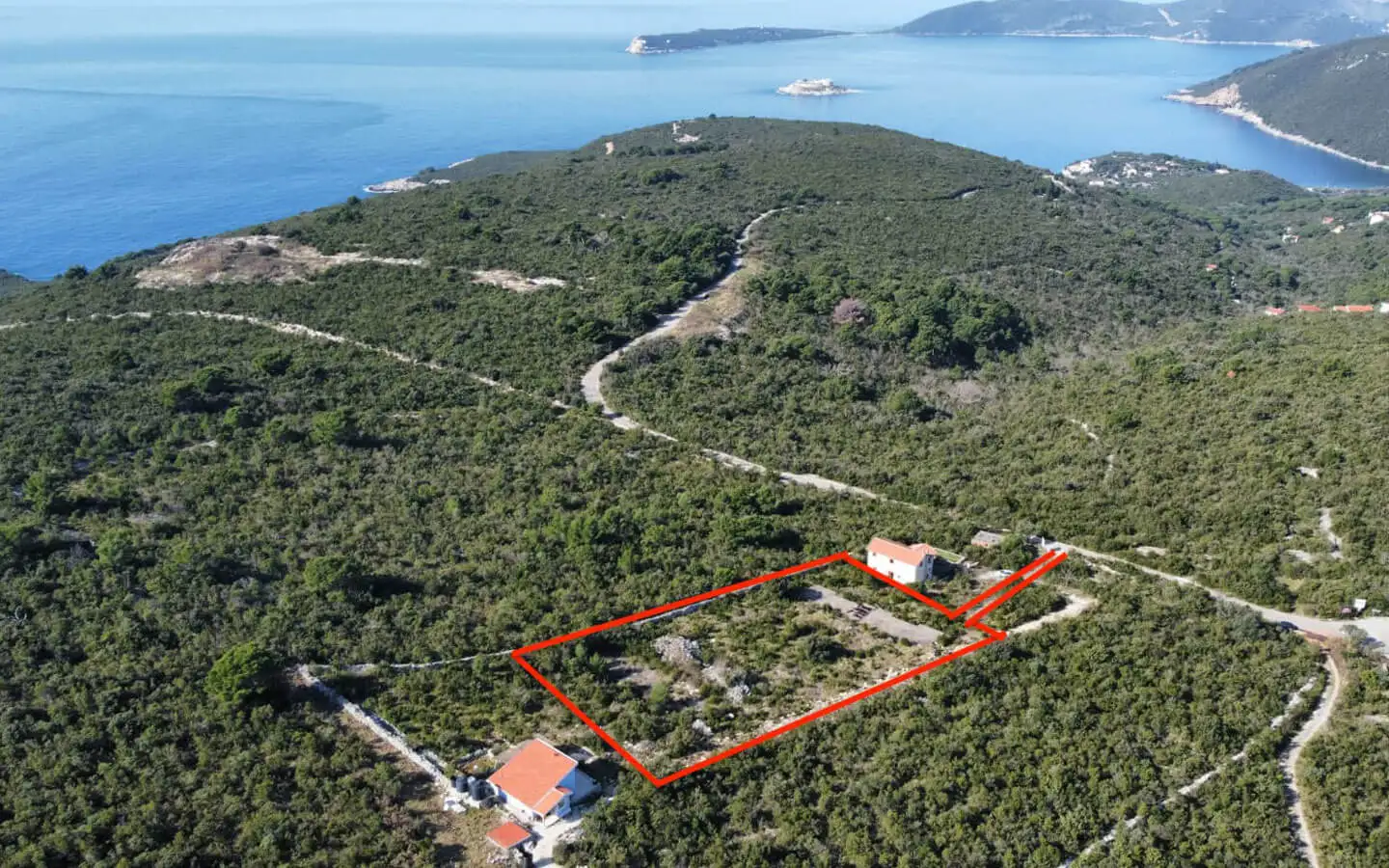 Земельный участок 1м² в Черногории, п-ов Луштица. Стоимостью 325000€ аренда фото-2