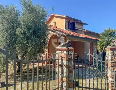 Купить виллу в Италии 250000€