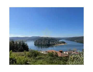 Купить земельный участок в Португалии 350000€