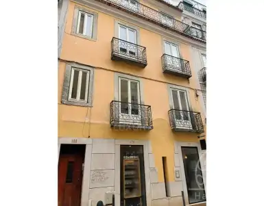 Купить магазин в Португалии 590000€