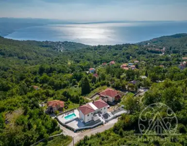 Купить виллу в Хорватии 2000000€