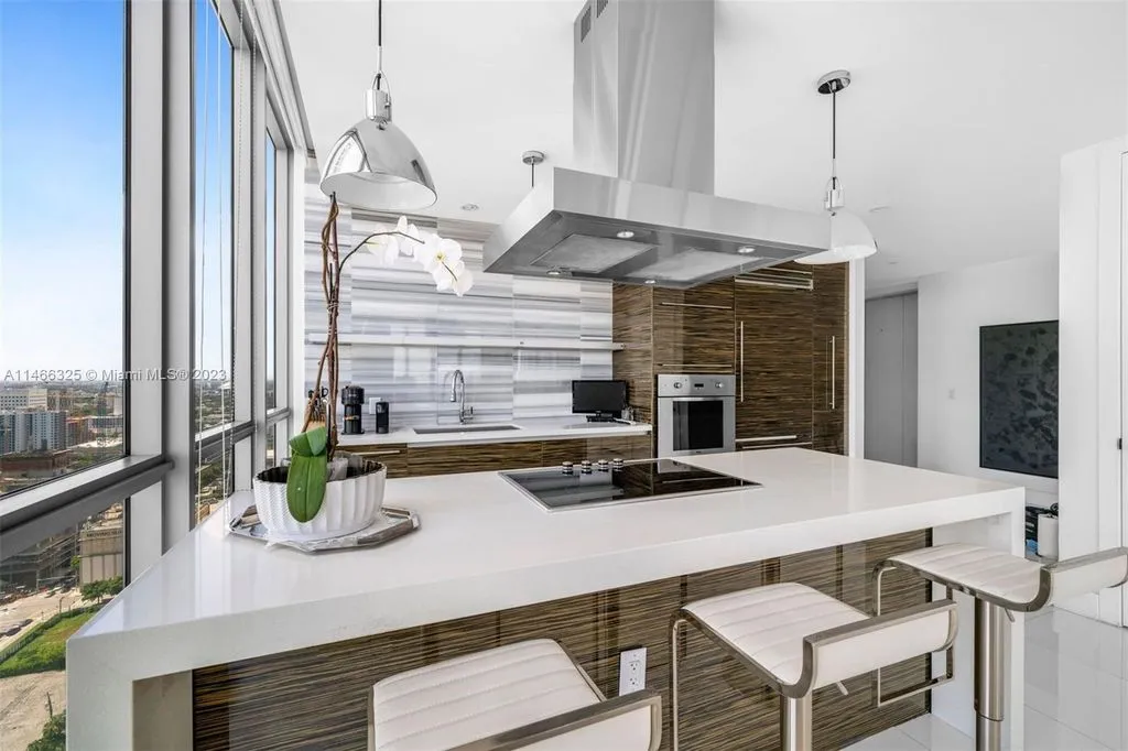 Квартира 259м² в США, Майами. Стоимостью 3668900€ аренда фото-12