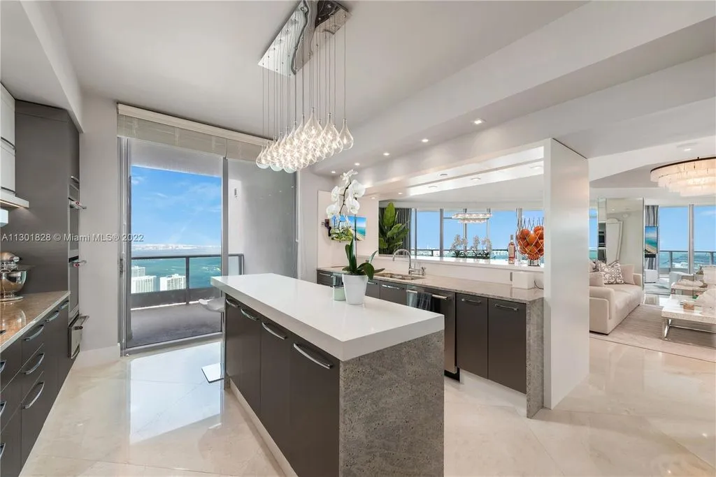 Квартира 259м² в США, Майами. Стоимостью 3668900€ аренда фото-24