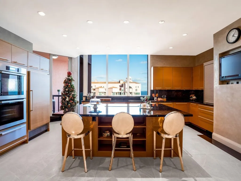 Квартира 946м² в США, Корал Гейблс. Стоимостью 28420€ аренда фото-5