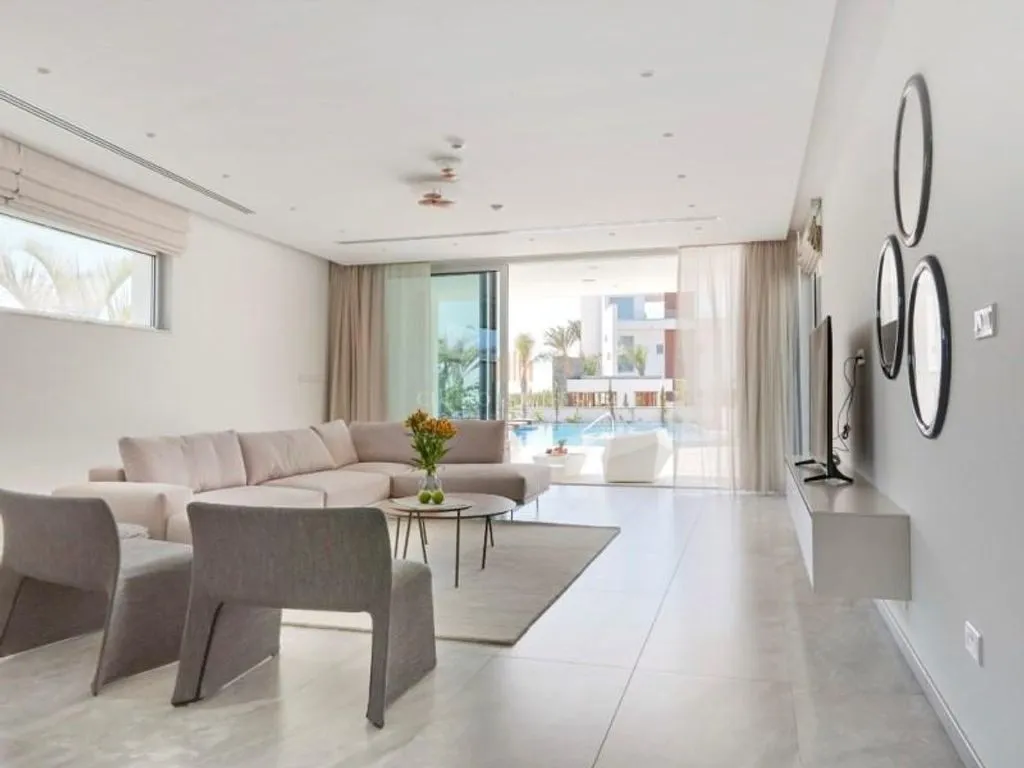 Дом 565м² в Кипре, Айя-Напа. Стоимостью 9900€ аренда фото-5