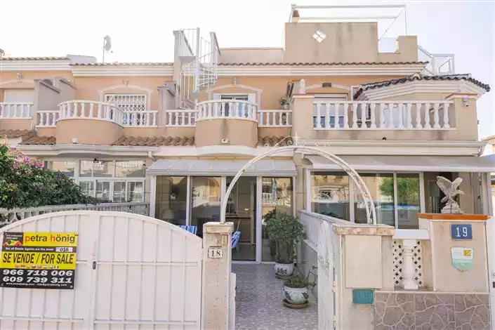 Таунхаус 1м² в Испании, Сьюдад-Кесада. Стоимостью 119950€ аренда фото-1