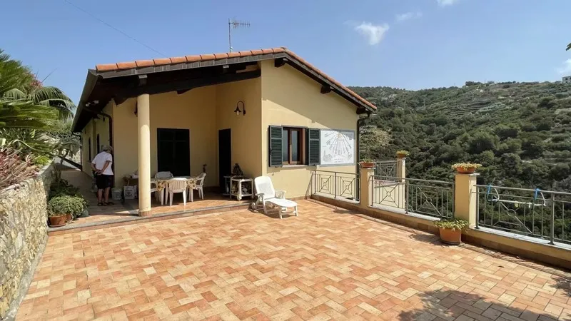 Вилла 150м² в Италии, Бордигера. Стоимостью 646182£ аренда фото-1