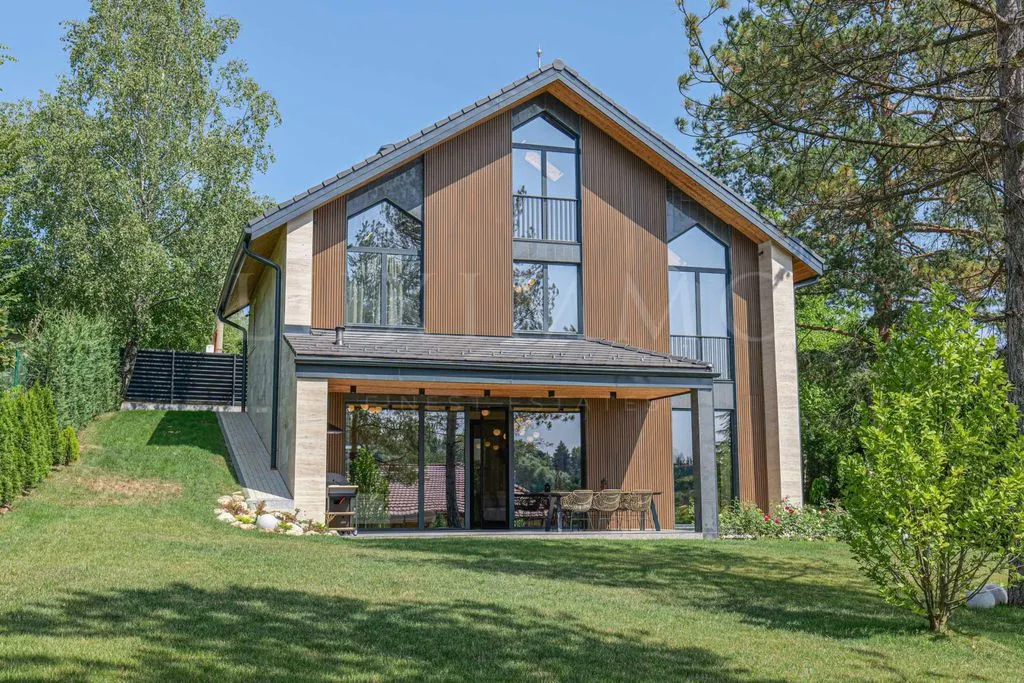 Таунхаус 312м² в Болгарии, София. Стоимостью 1150000€ аренда фото-12