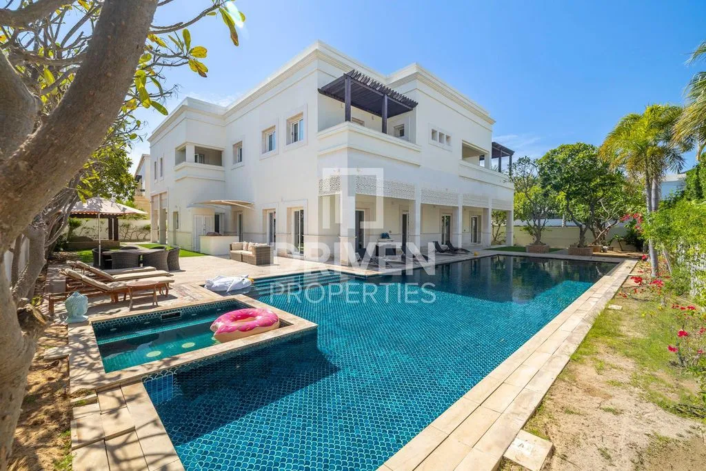 Вилла 1382м² в ОАЭ, Дубай. Стоимостью 7408900€ аренда фото-1