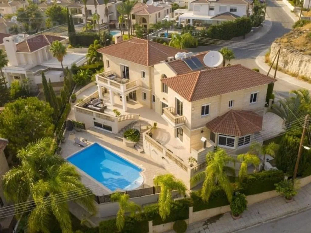 Вилла 648м² в Кипре, Лимасол. Стоимостью 50000€ аренда фото-26