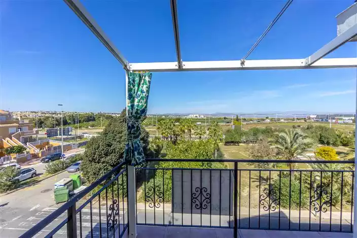 Квартира 73м² в Испании, Пунта Прима. Стоимостью 145000€ аренда фото-11