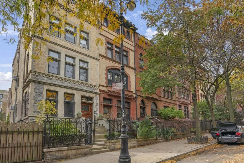 Таунхаус 392м² в США, Нью-Йорк. Стоимостью 8050€ аренда фото-1