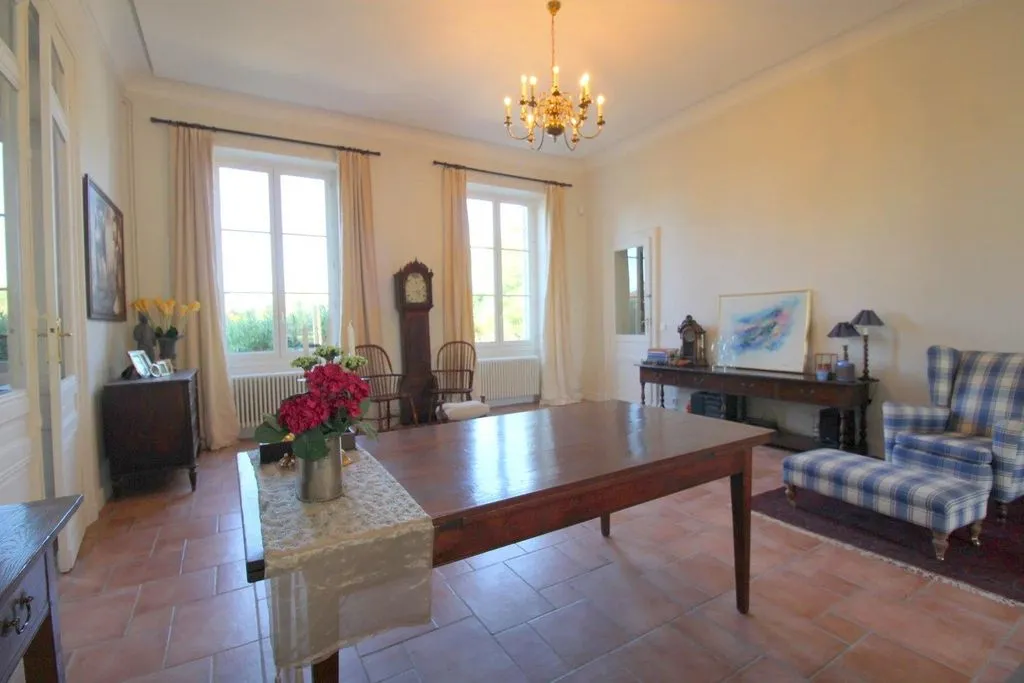 Дом 554м² в Франции, Бордо. Стоимостью 1850000€ аренда фото-2