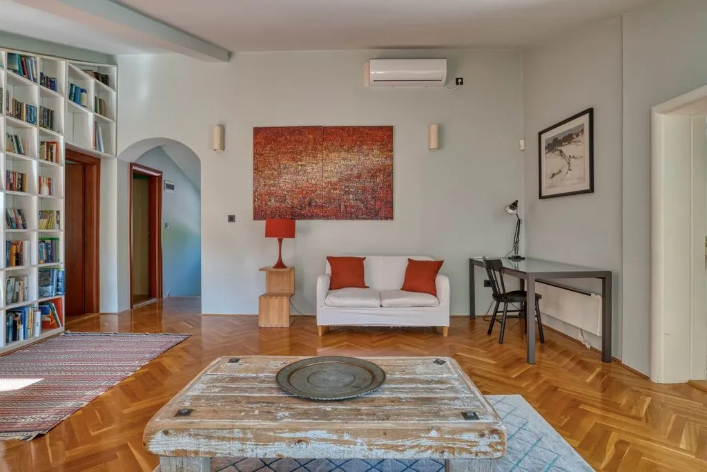 Вилла 264м² в Черногории, Котор. Стоимостью 799000€ аренда фото-1