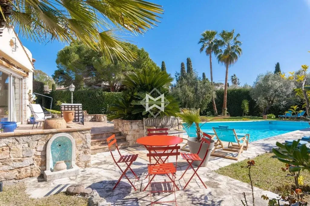 Вилла 300м² в Франции, Антибы. Стоимостью 16500€ аренда фото-2
