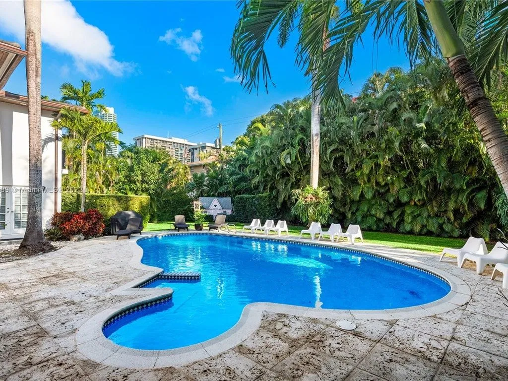 Вилла 467м² в США, Майами. Стоимостью 6211800€ аренда фото-1