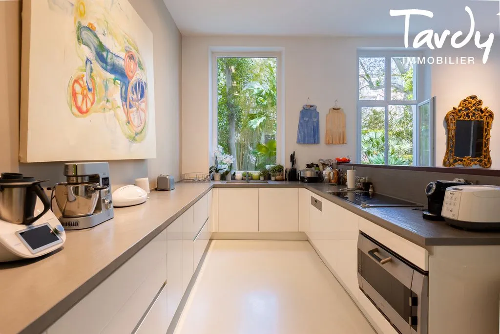 Дом 324м² в Франции, Марсель. Стоимостью 2910000€ аренда фото-2