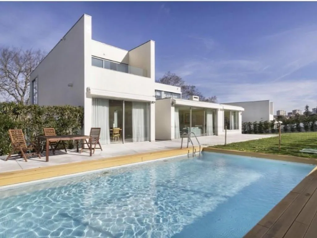Дом 547м² в Португалии, Лиссабон. Стоимостью 2400000€ аренда фото-12