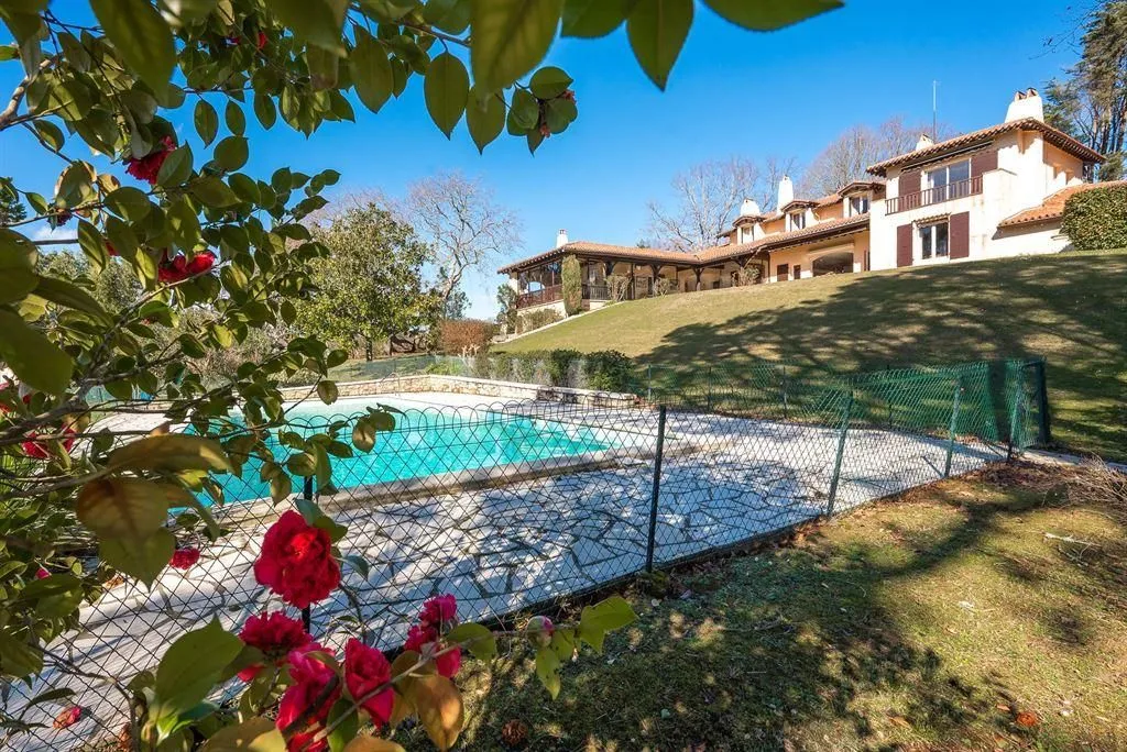 Вилла 478м² в Франции, Биарриц. Стоимостью 3500000€ аренда фото-3