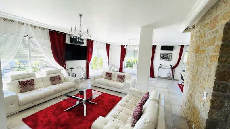 Вилла 370м² в Франции, Сен-Лоран-дю-Вар. Стоимостью 943414£ аренда фото-2