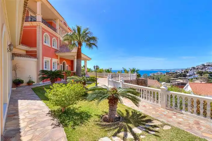 Дом 215м² в Испании, Бенальмадена. Стоимостью 4200000€ аренда фото-10