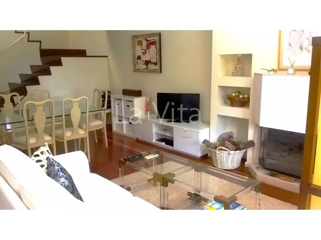 Дом 135м² в Португалии, Кашкайш. Стоимостью 3200€ аренда фото-1