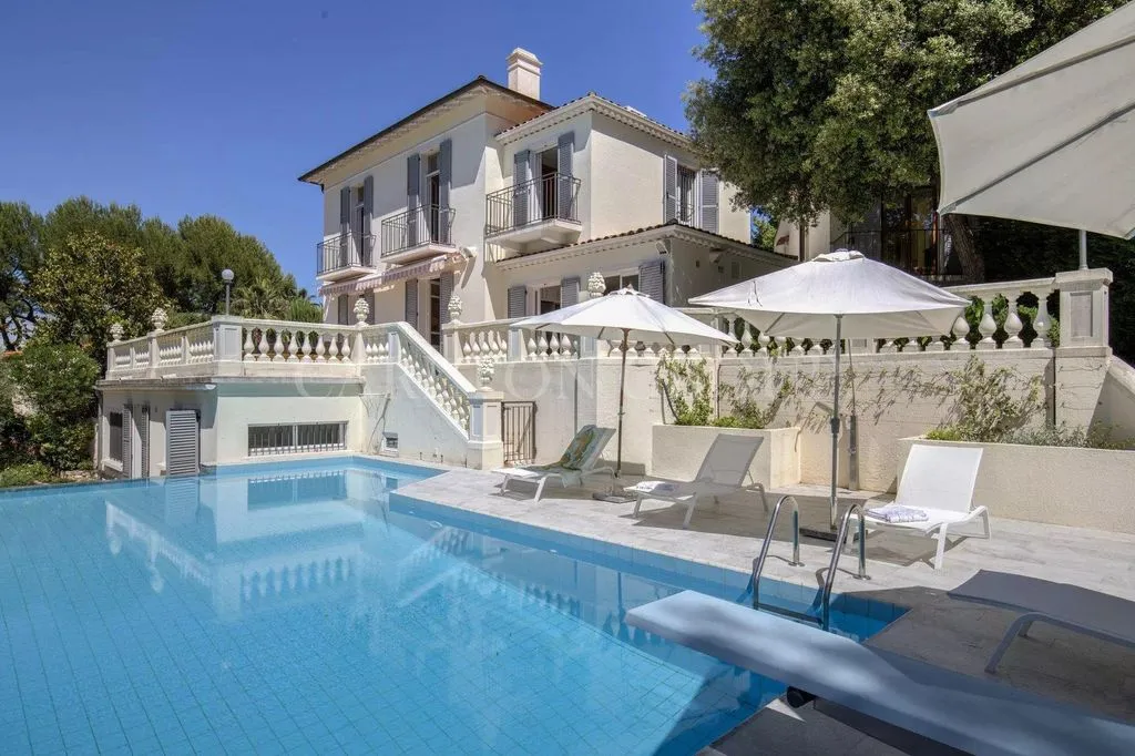 Вилла 275м² в Франции, Антибы. Стоимостью 18750€ аренда фото-7