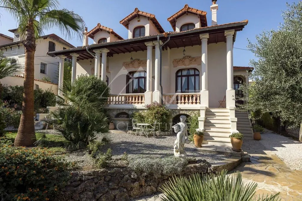 Дом 275м² в Франции, Канны. Стоимостью 2350000€ аренда фото-1