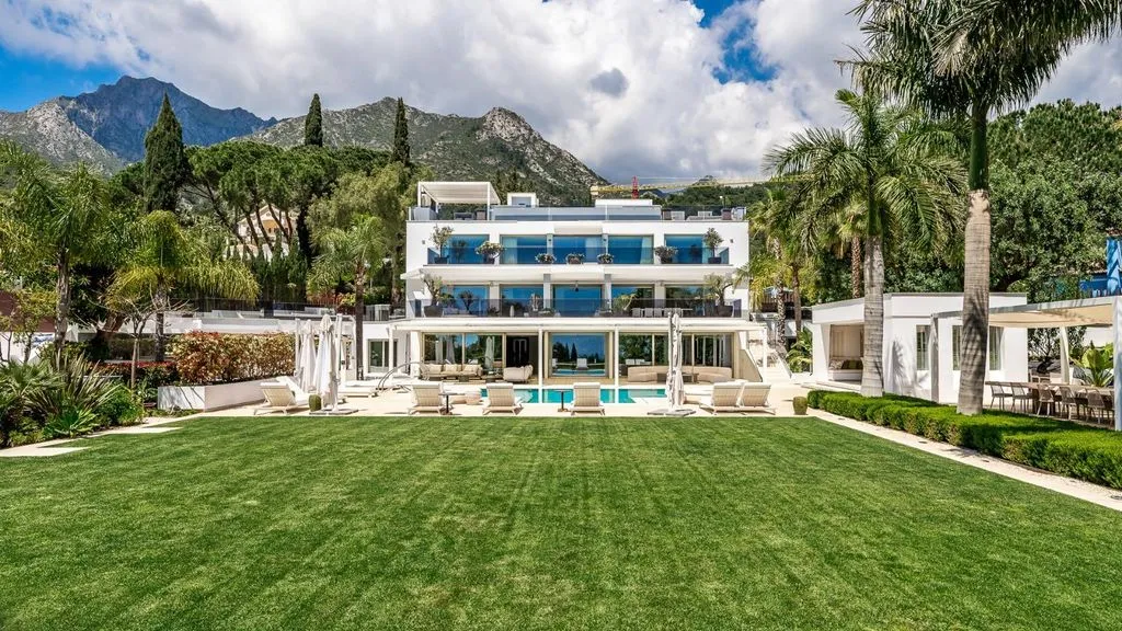 Вилла 1100м² в Испании, Марбелья. Стоимостью 48200€ аренда фото-2