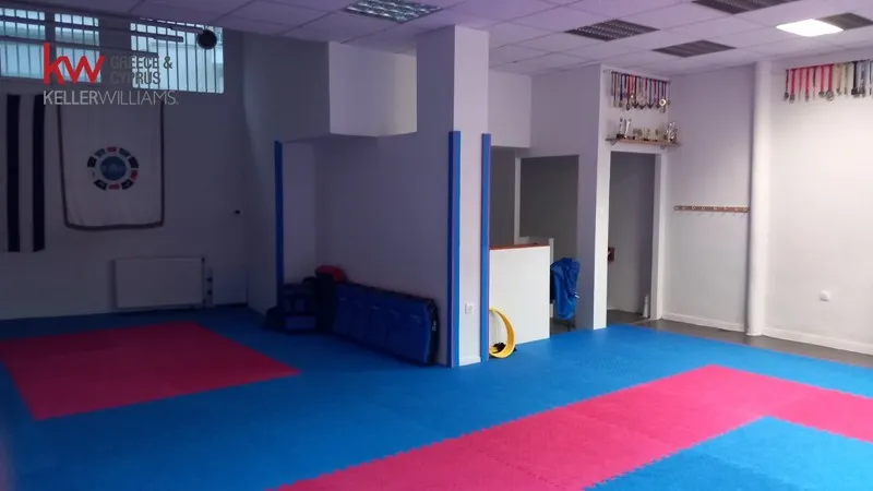 Магазин 160м² в Греции, Салоники. Стоимостью 96284£ аренда фото-2