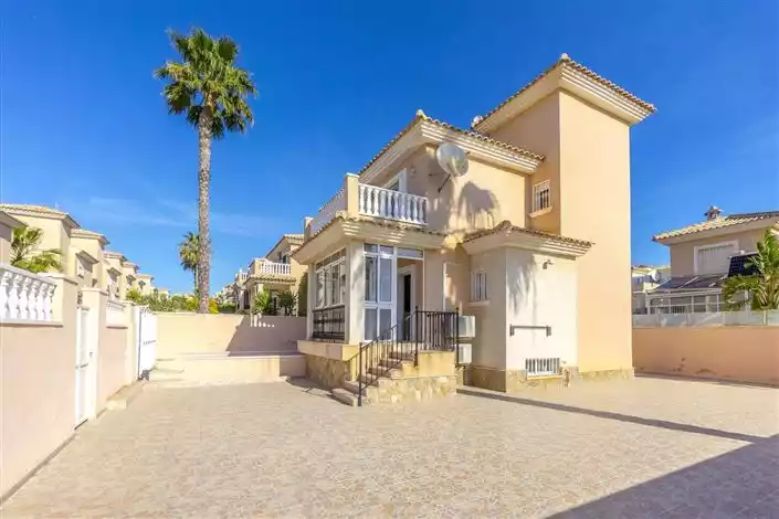 Дом 246м² в Испании, Ориуэла Коста. Стоимостью 269000€ аренда фото-3