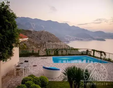 Купить дом в Черногории 600000€