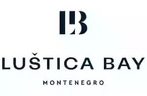 Lustica Bay